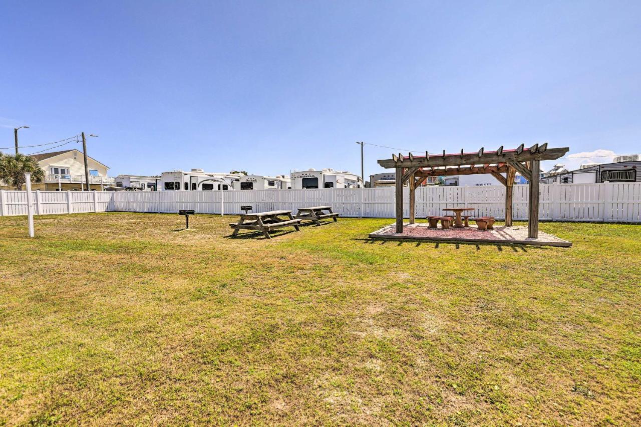 Atlantic Beach Studio With Community Pool! Bagian luar foto
